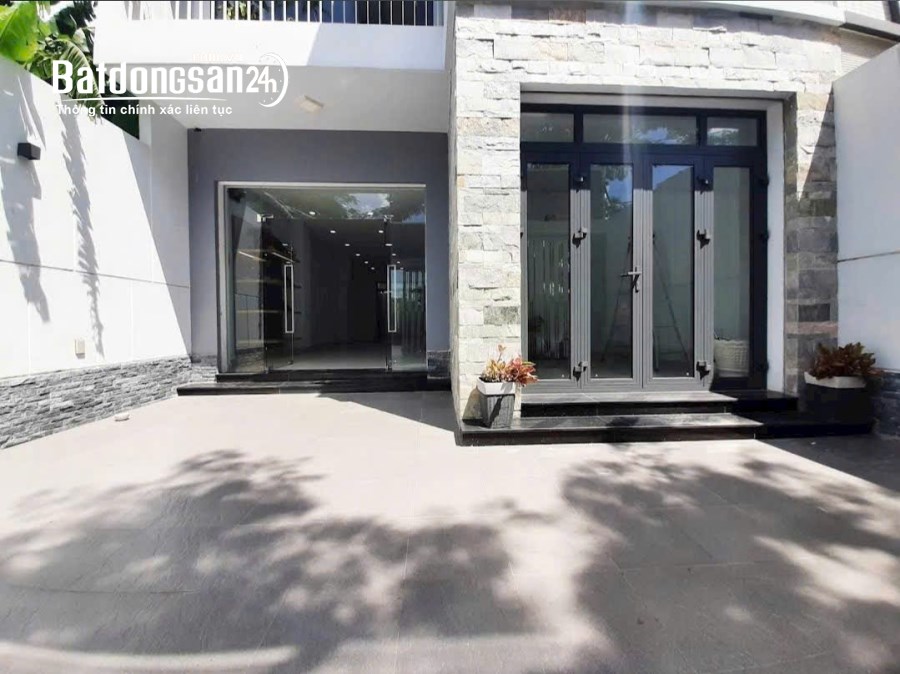 Tôi cần cho THUÊ MẶT BẰNG KD ĐẸP ( như hình ) – KDC 13E Intresco